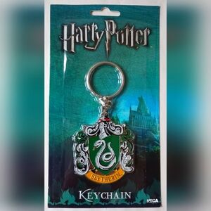 Harry Potter Slyherin Crest Key Chain New NOS MOC 2007